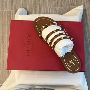 Valentino Garavani rockstud sandal
